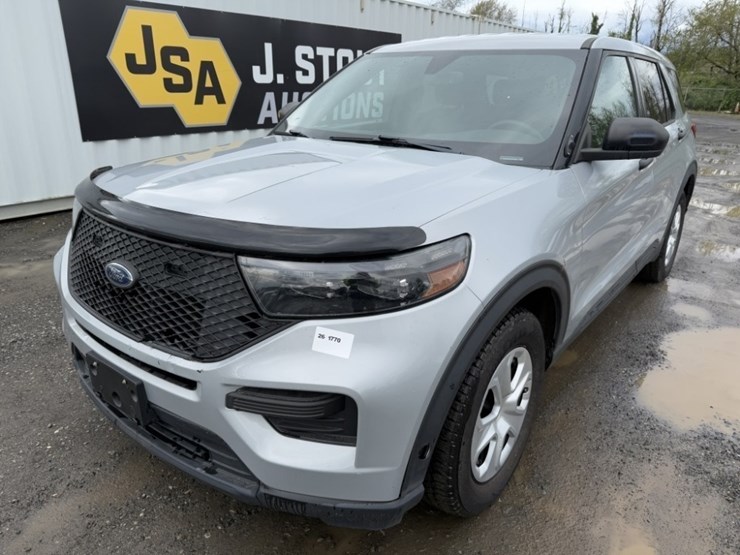 2020-ford-explorer-image-1