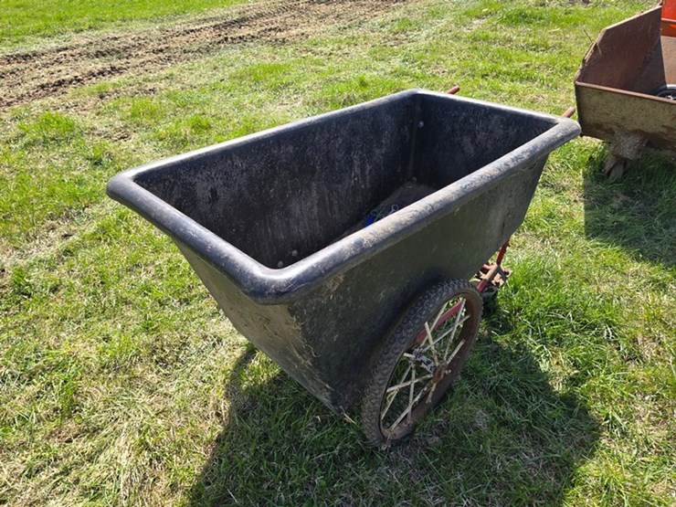 #594-•-walk-behind-feed-cart-image-3