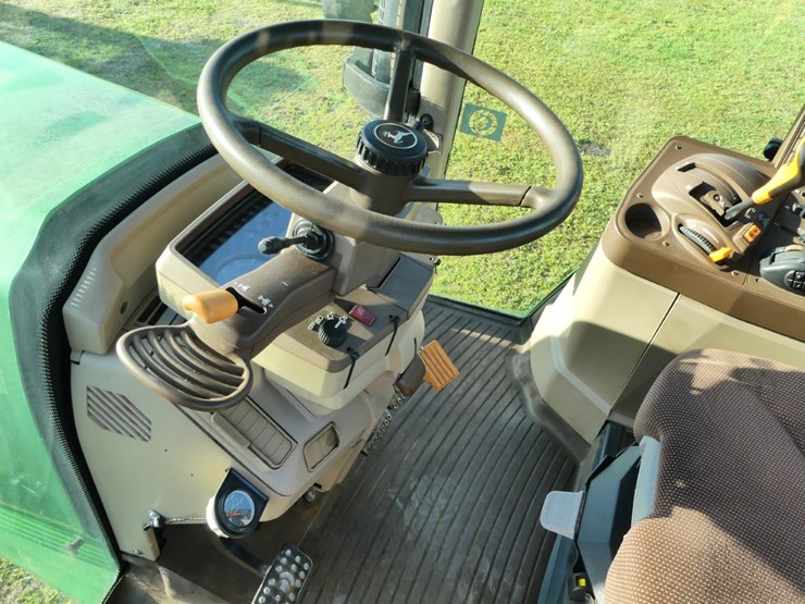 john-deere-7320-image-12