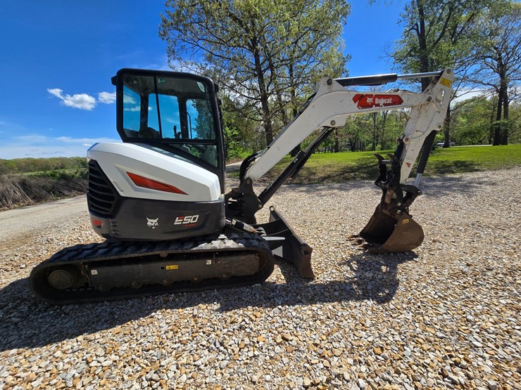 2022-bobcat-e50-image-16
