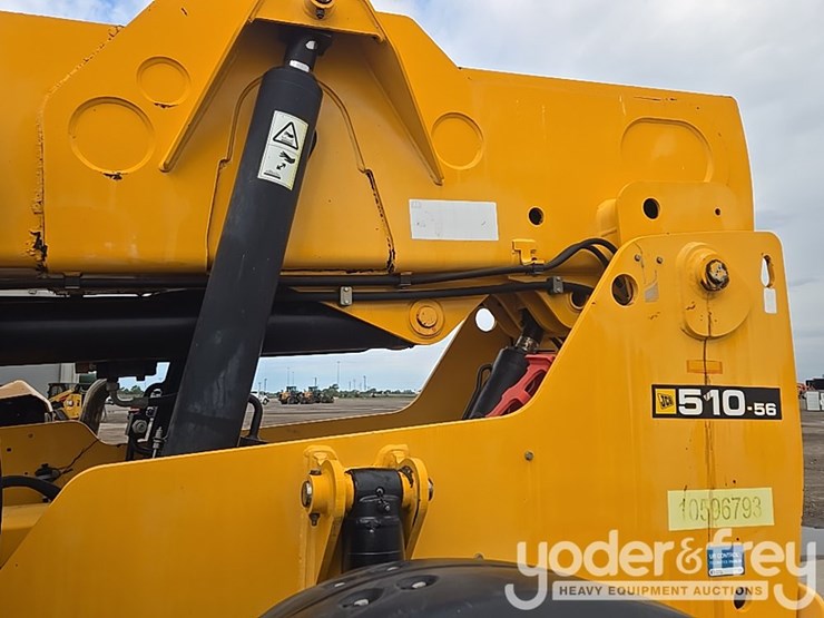 2017-jcb-510-56-image-35