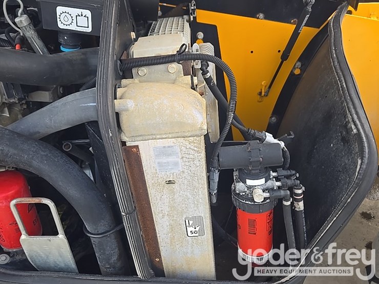 2017-jcb-510-56-image-48