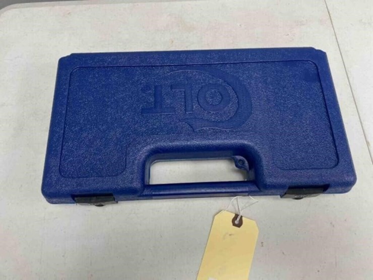 colt-pistol-image-16