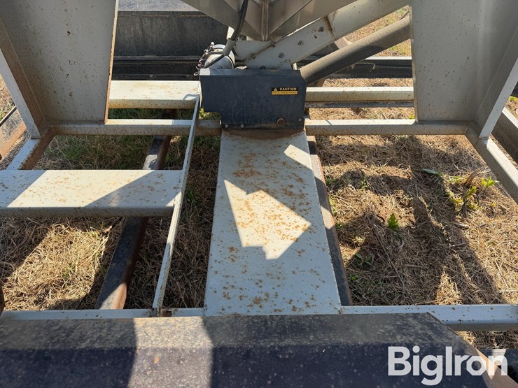 2004-crustbuster-speed-king-90725300-seed-tender-image-15