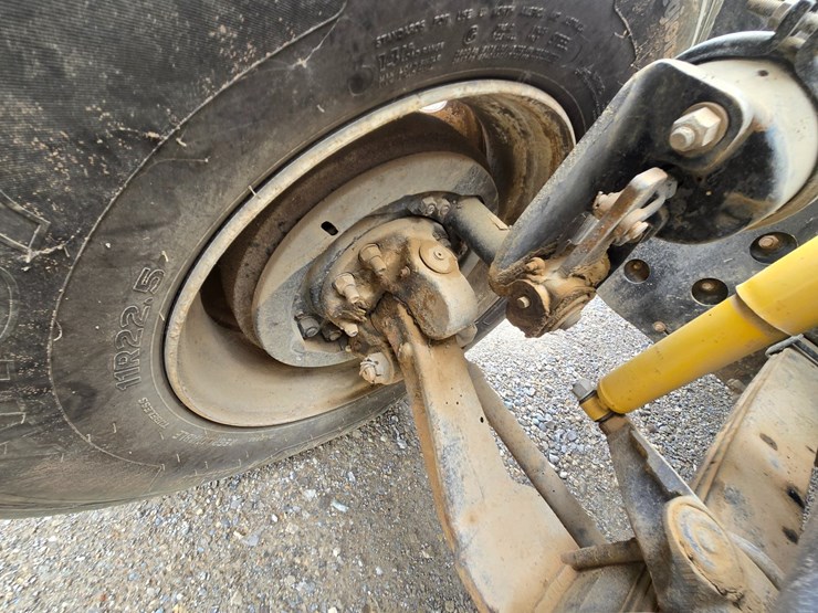 1996-mack-rd690s-image-55