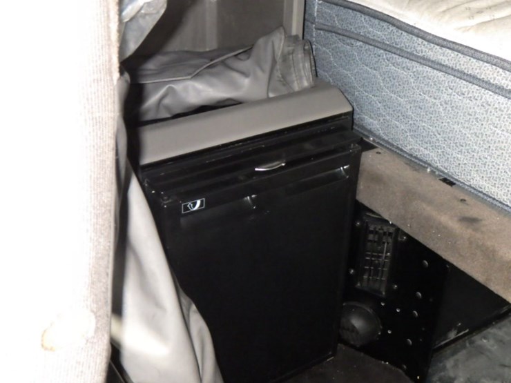 2016-kenworth-t800-image-20