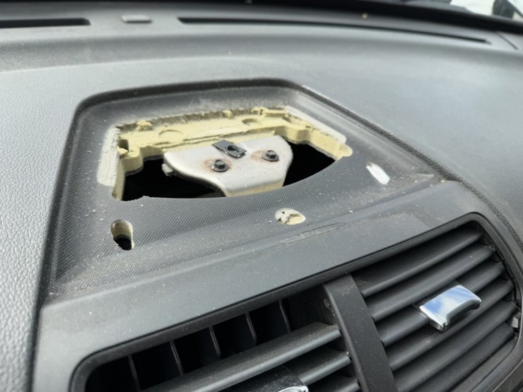 2018-ford-explorer-image-30