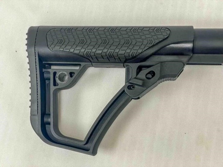 daniel-defence-rifle-image-3