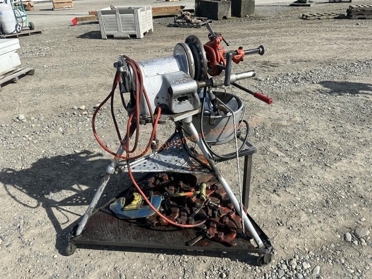 ridgid-300-pipe-threader-image-2