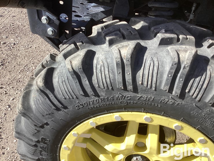 2019-john-deere-gator-image-20