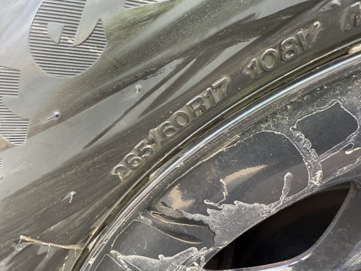 2016-chevrolet-tahoe-image-18