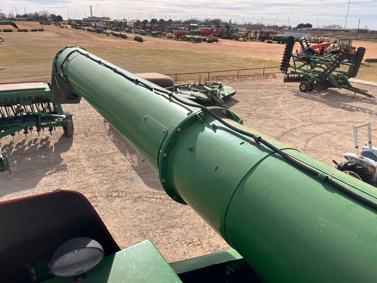 2013-john-deere-s670-image-53