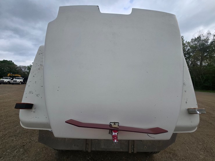 2001-mack-rd688s-image-56