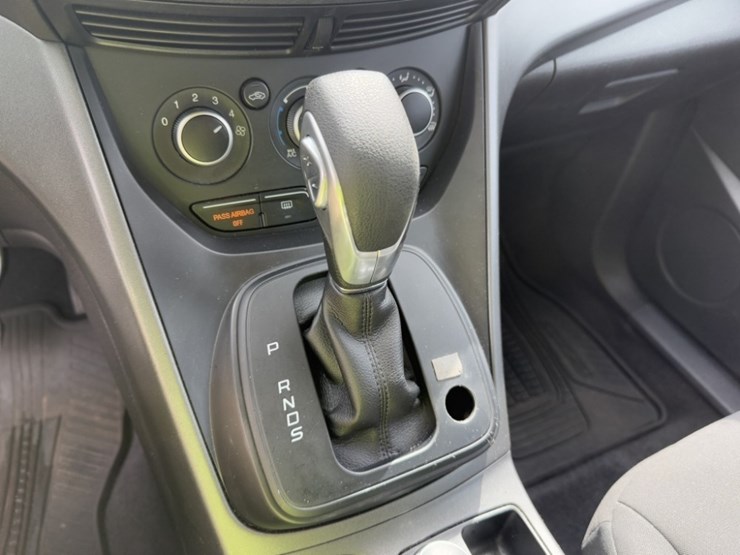 2016-ford-escape-image-31