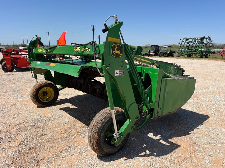 2015-john-deere-635-image-8