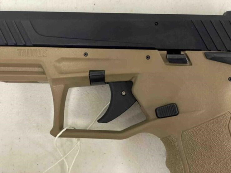 taurus-pistol-image-9