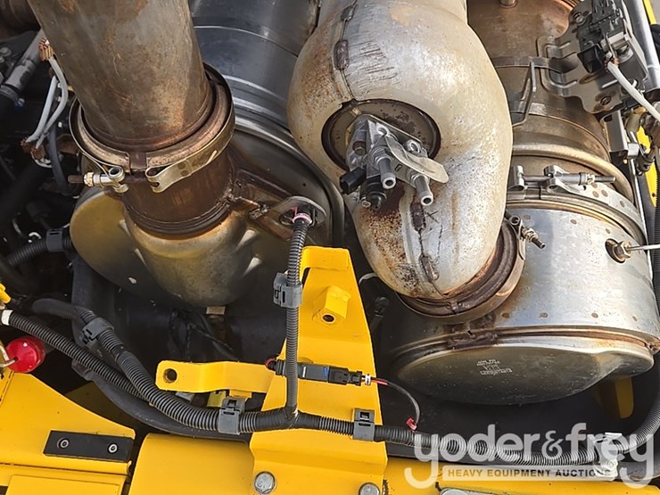 2020-komatsu-pc360-lc-11-image-64