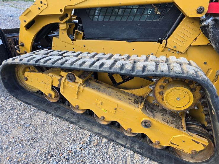 2023-caterpillar-299d3-xe-image-40