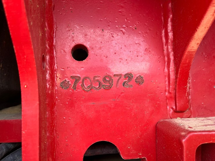 2017-versatile-610-image-28