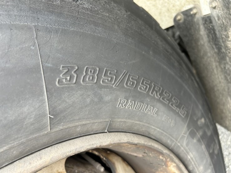 2006-freightliner-m2-water-truck-image-10