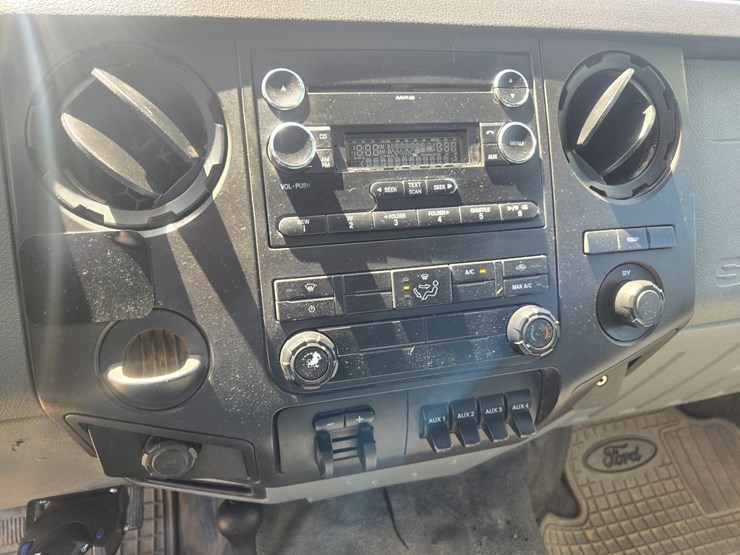 2011-ford-f350-image-42