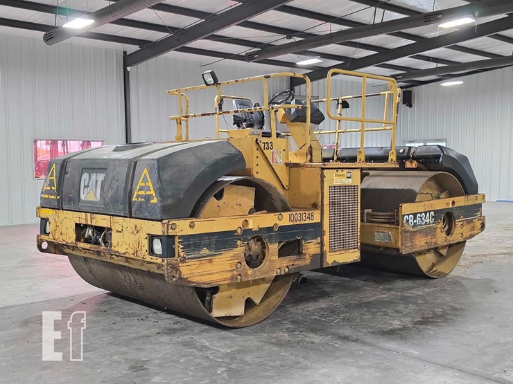 2001-caterpillar-cb-634c-image-1