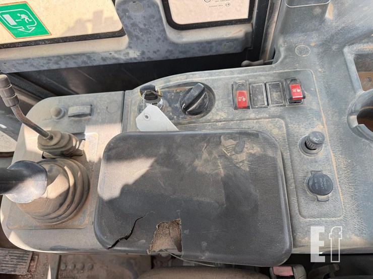 2014-hyundai-hl757tm-9a-image-17