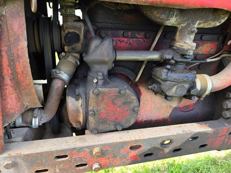 #581-•-farmall-h-tractor-image-20