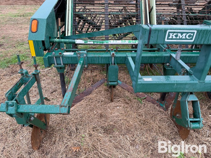 2012-kmc-6-30-peanut-digger-image-11