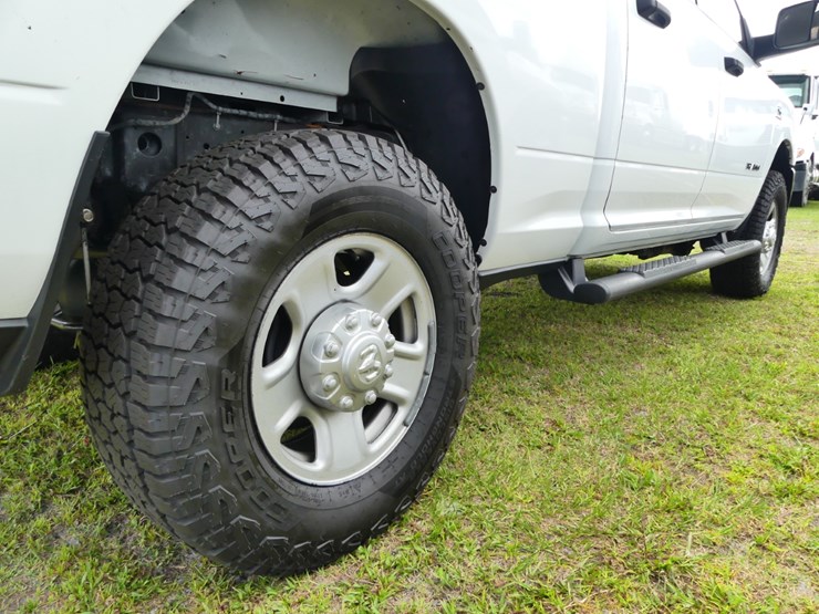 2019-ram-2500-hd-image-6