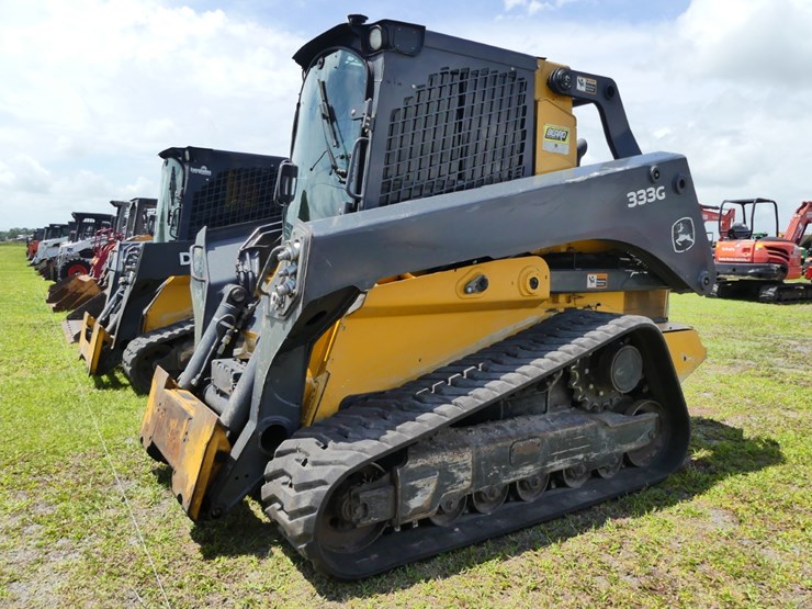 2017-deere-333g-image-1