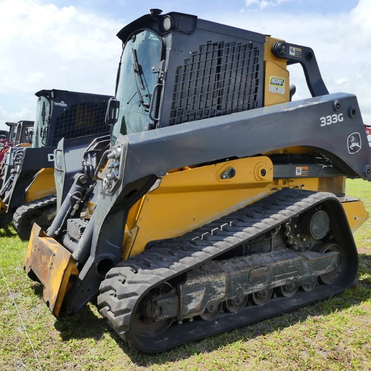 2017 DEERE 333G