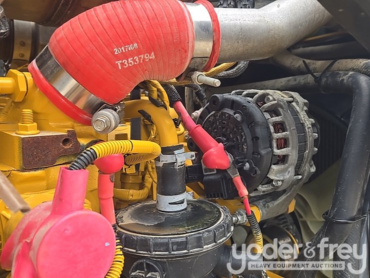 2018-deere-310l-image-72