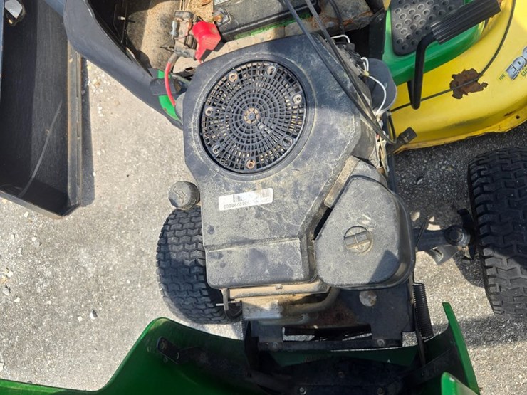 john-deere-l111-image-12