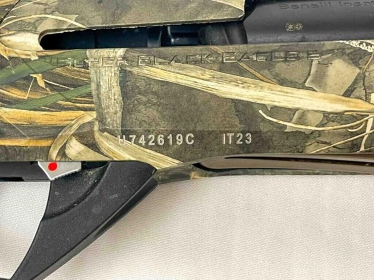 benelli-shotgun-image-6