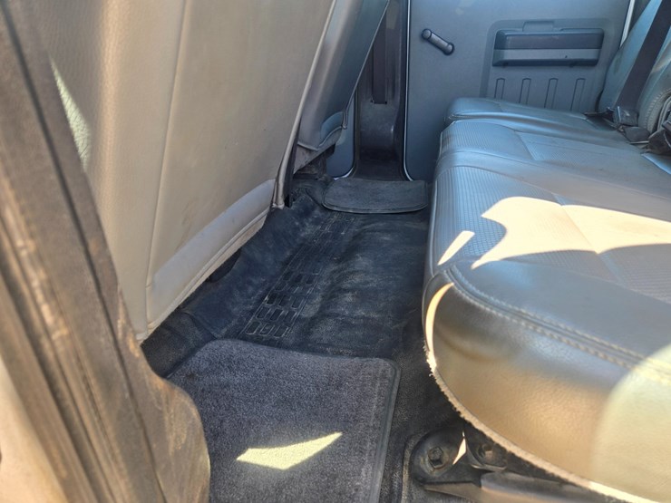 2011-ford-f350-image-47