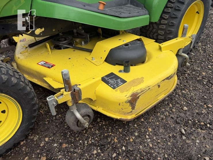 2017-john-deere-x738-image-7