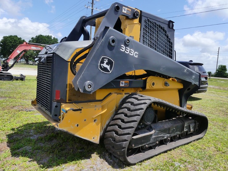 2017-deere-333g-image-3