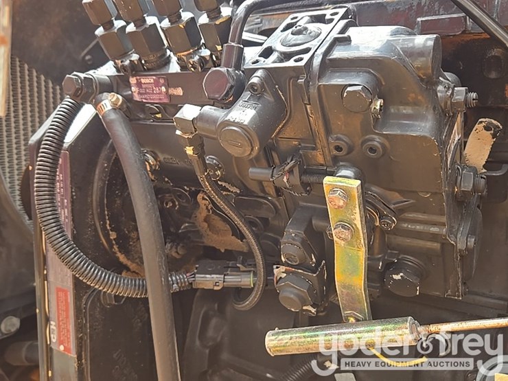 2004-case-580m-image-67