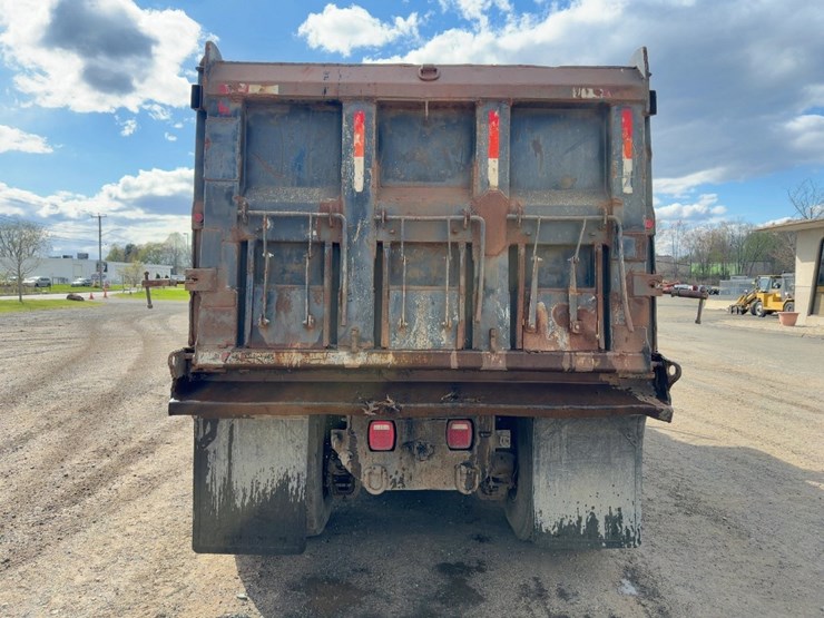 2000-mack-rd688s-image-4