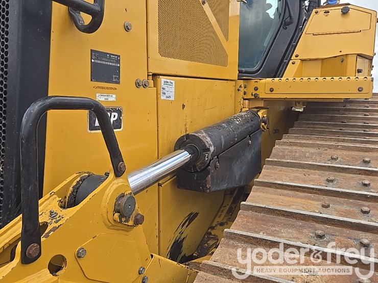 2019-caterpillar-d6-lgp-image-27
