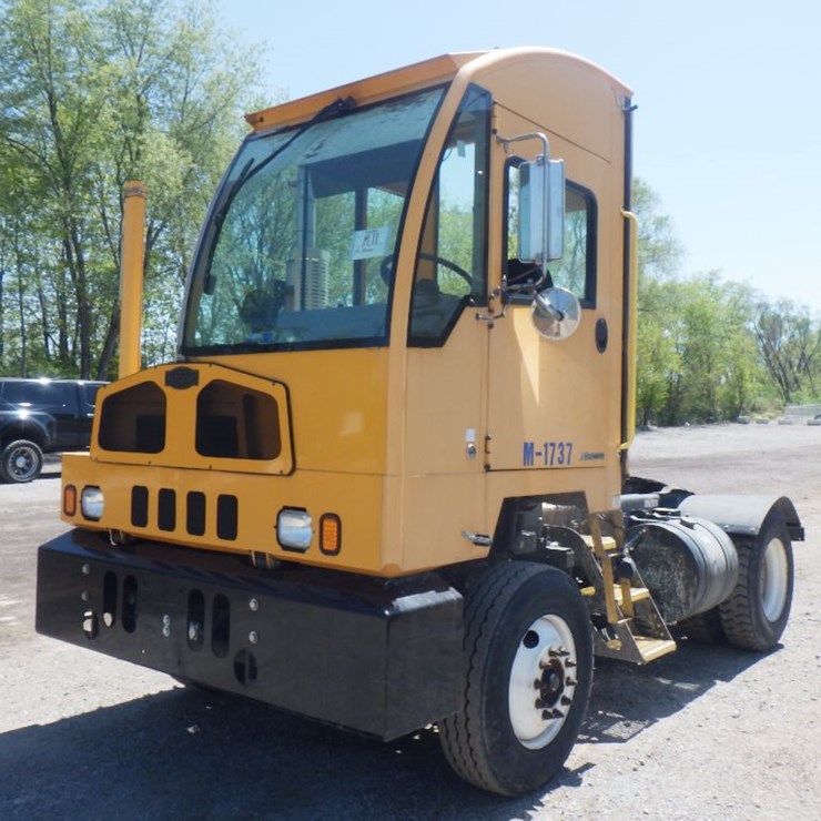 2016 AUTOCAR XSPOTTER