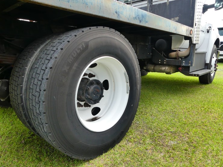 2019-ford-f750-image-8