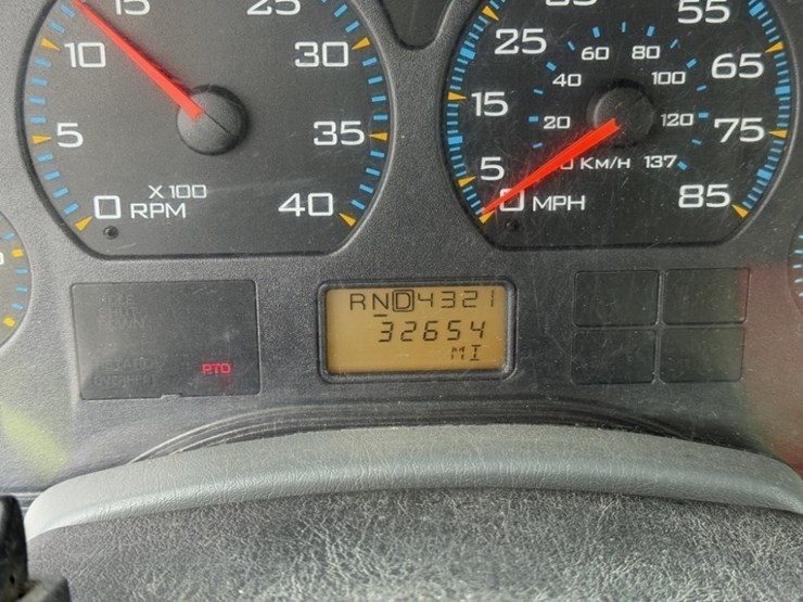 2007-international-7400-image-29