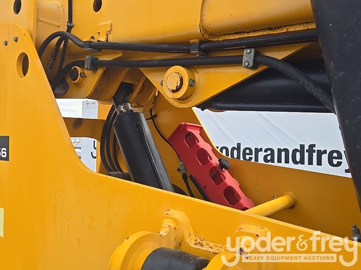 2017-jcb-510-56-image-43