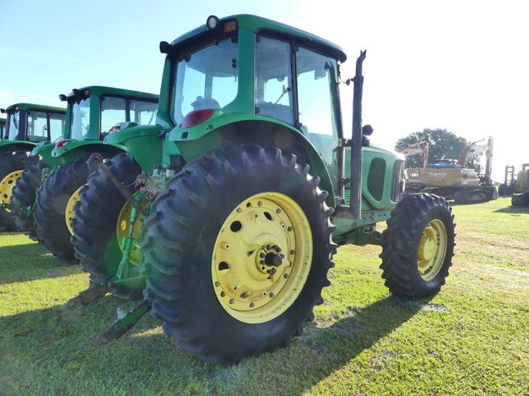 john-deere-7320-image-3