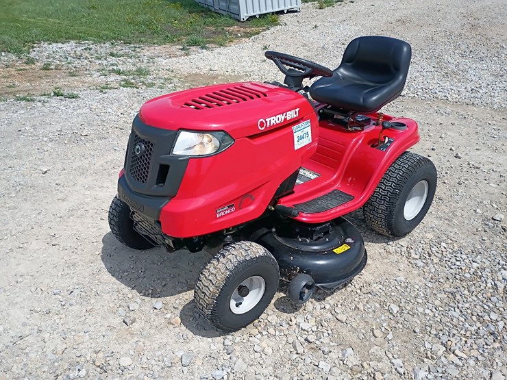 troy-bilt-bronco-image-1