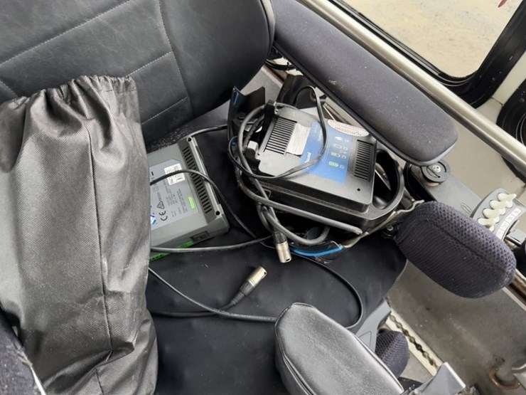 2008-ford-e450-image-28