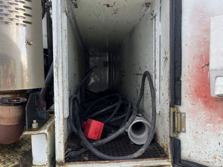 2001-sterling-l7500-image-21