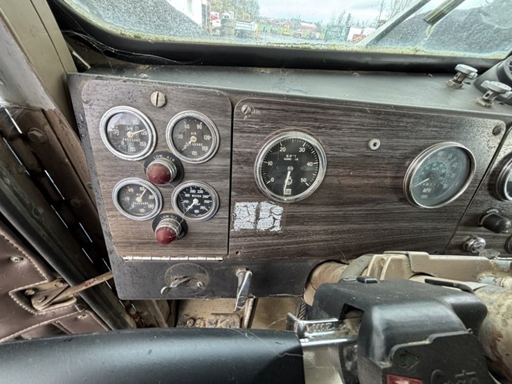 kenworth-w900-image-32